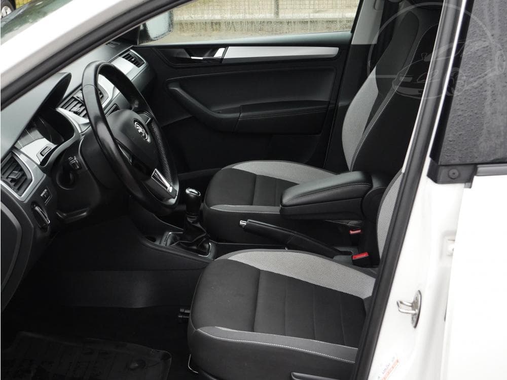 2019 Škoda RAPID - 17