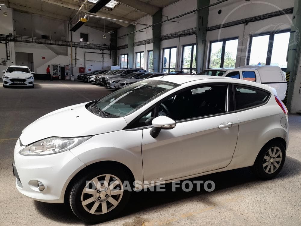 2010 Ford FIESTA