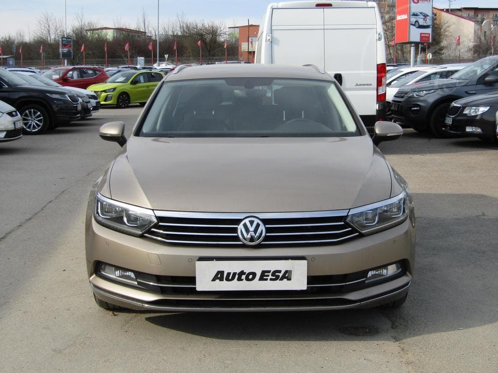 2016 Volkswagen Passat - 2