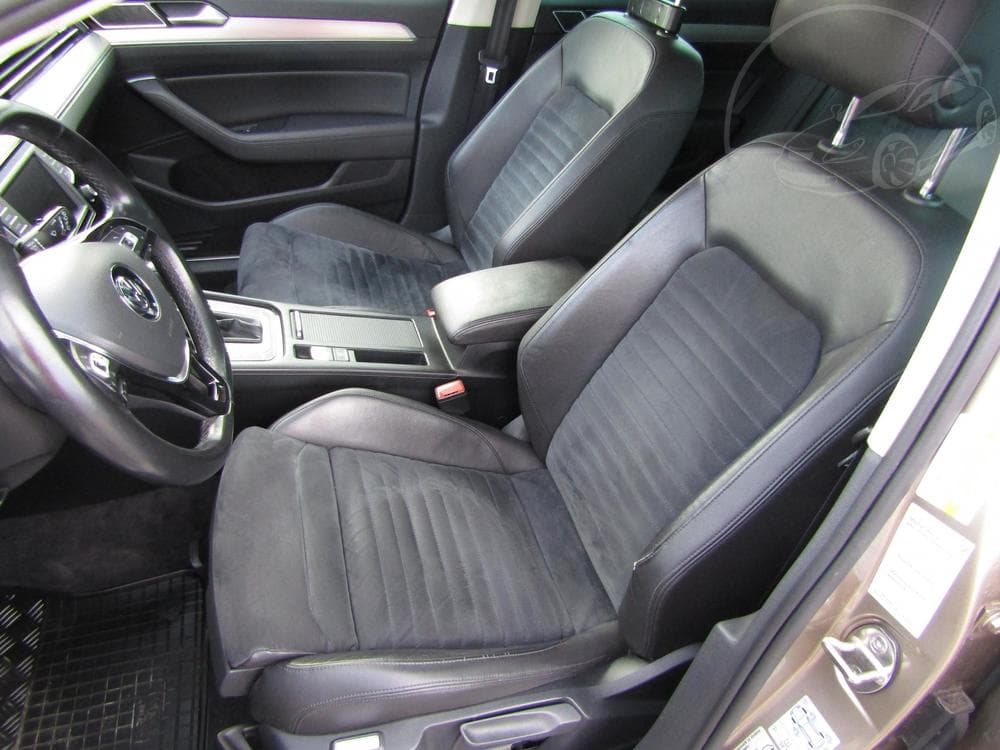 2016 Volkswagen Passat - 9