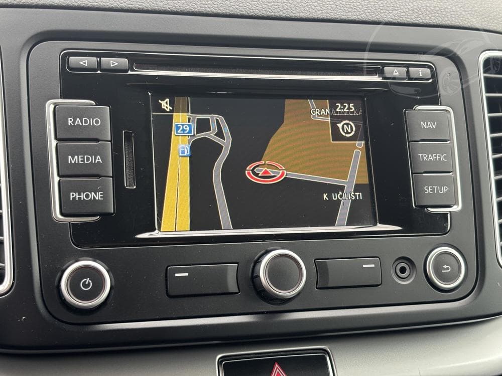2011 Volkswagen SHARAN - 16