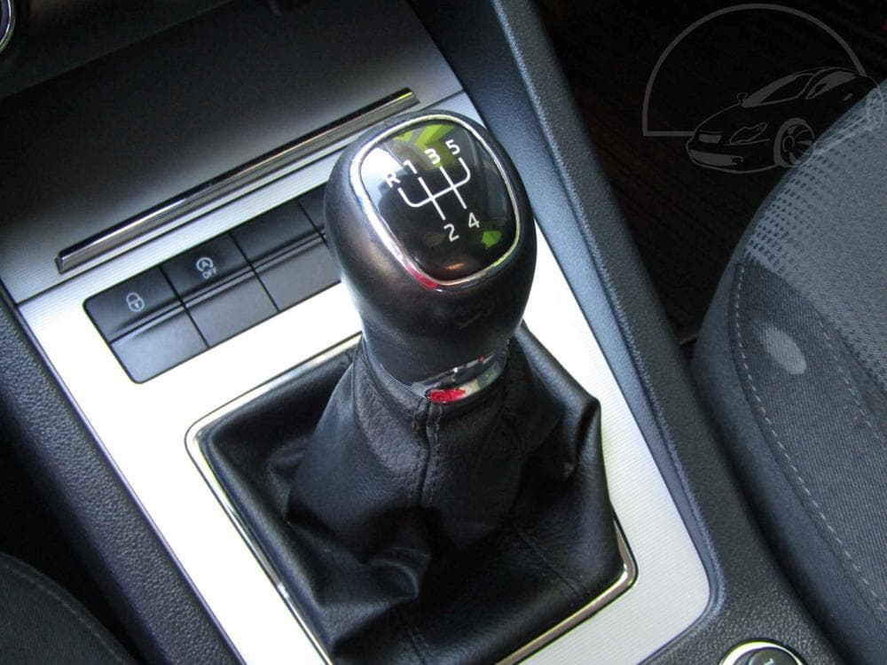 2015 Škoda OCTAVIA - 17