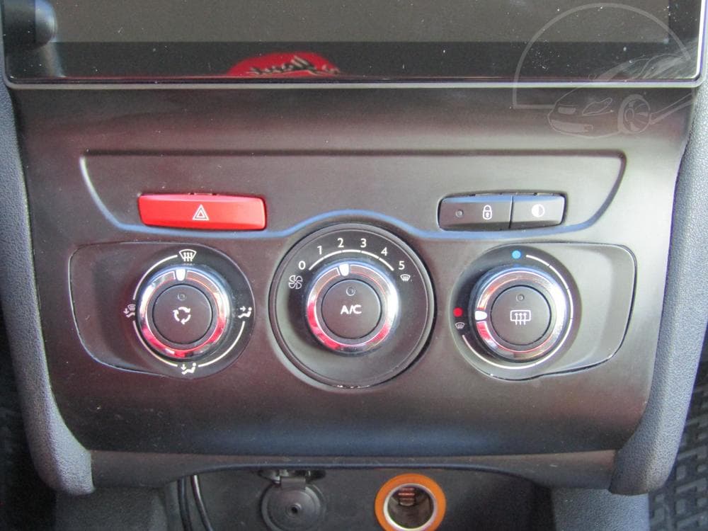 2012 Citroen C4 - 13