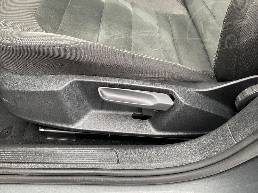 2018 Volkswagen GOLF - 40