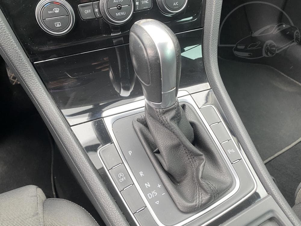 2018 Volkswagen GOLF - 46