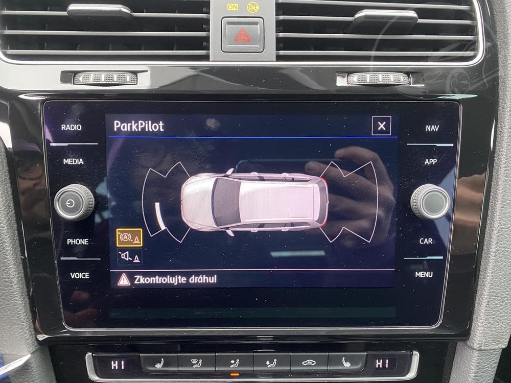 2018 Volkswagen GOLF - 52