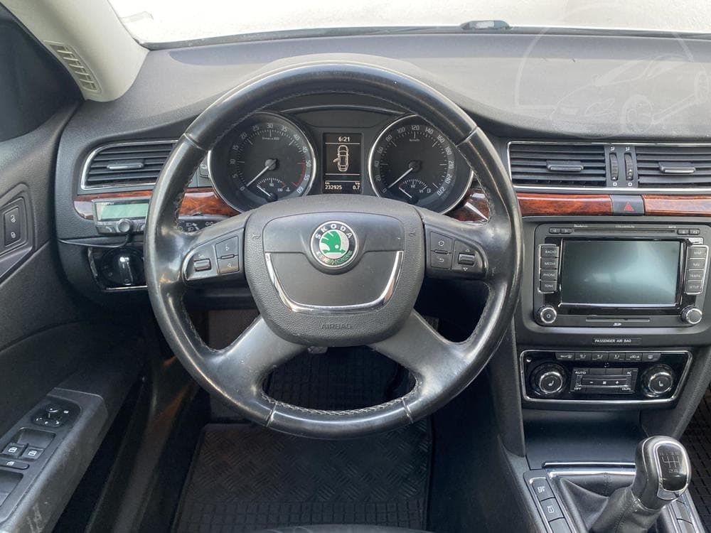 2010 Škoda SUPERB - 11