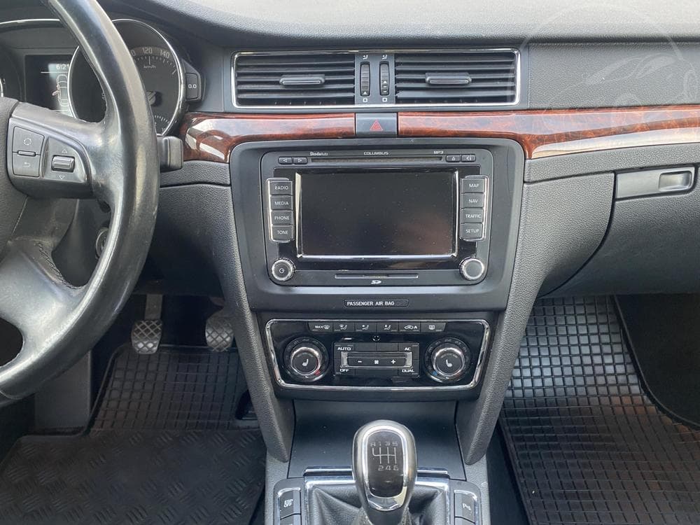 2010 Škoda SUPERB - 12
