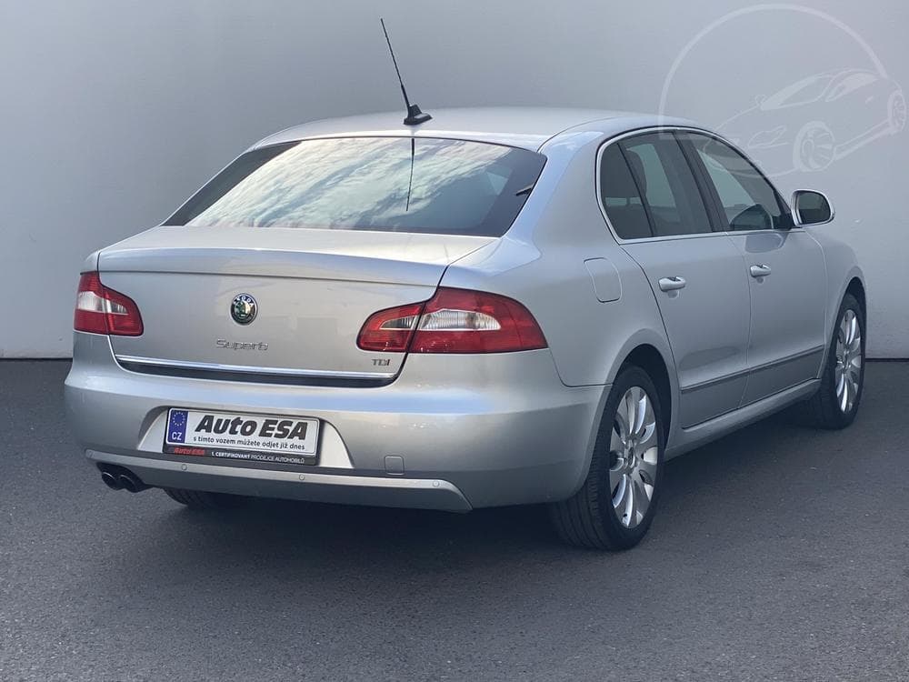 2010 Škoda SUPERB - 4