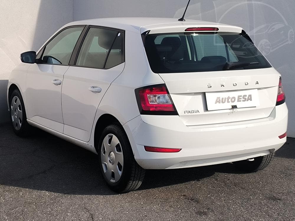 2020 Škoda FABIA - 26