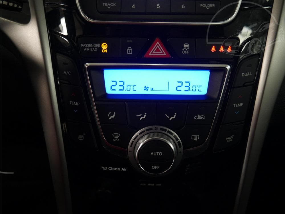 2015 Hyundai i30 - 14
