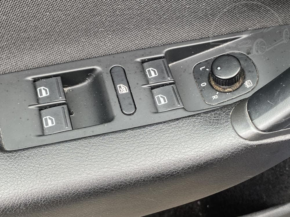 2012 Volkswagen PASSAT - 21