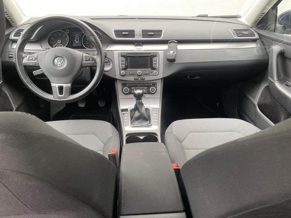 2012 Volkswagen PASSAT - 15
