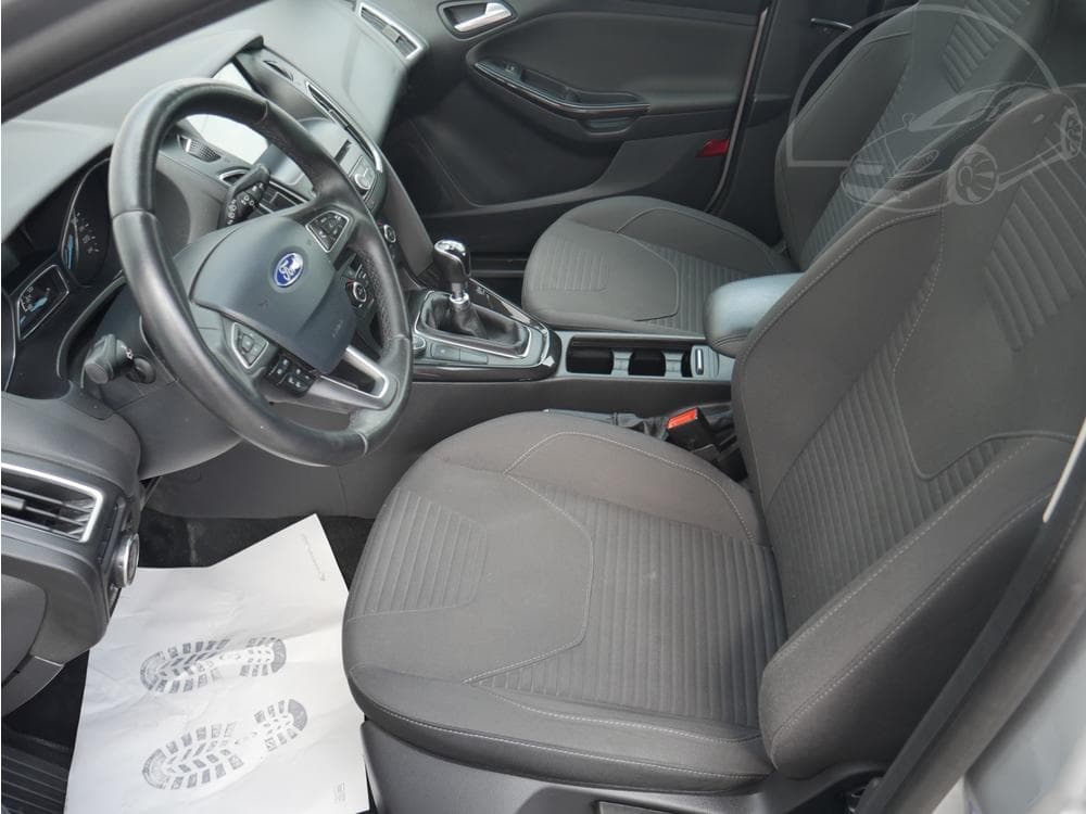 2017 Ford FOCUS - 9