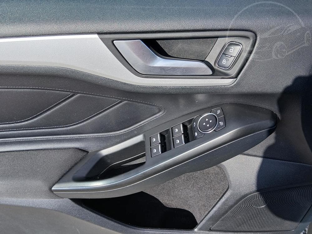 2019 Ford FOCUS - 11