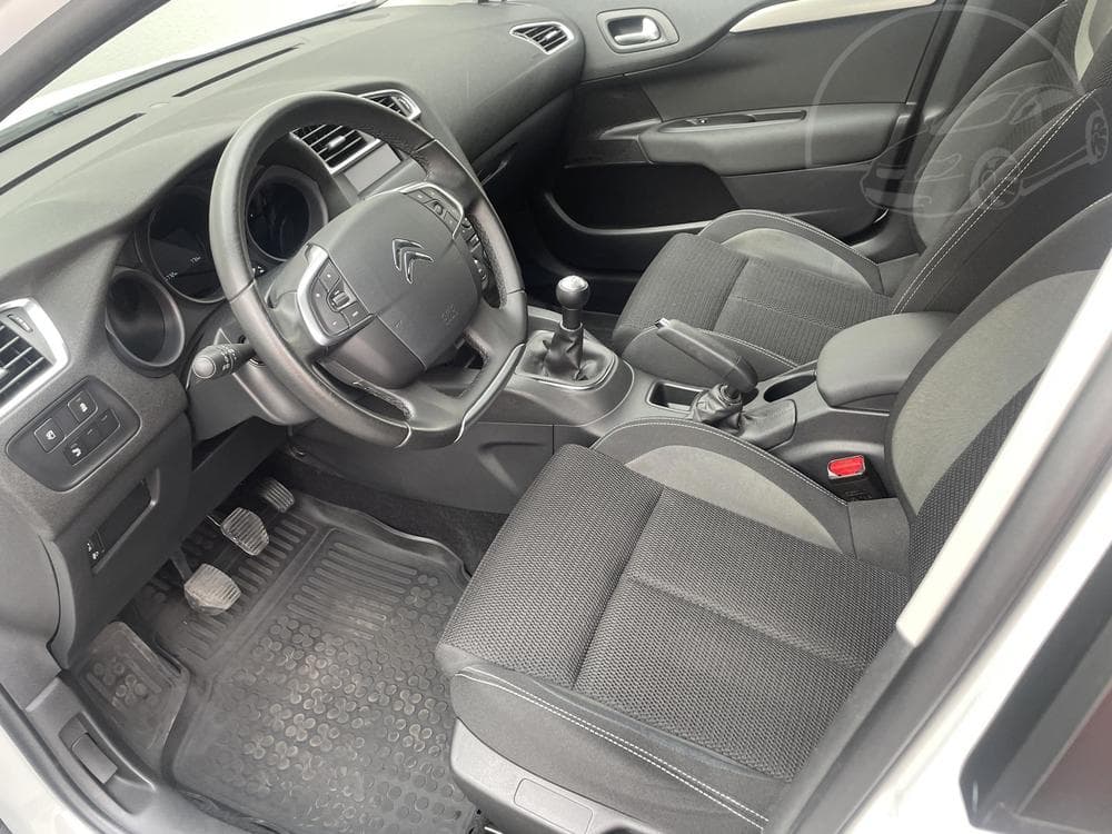 2016 Citroen C4 - 11