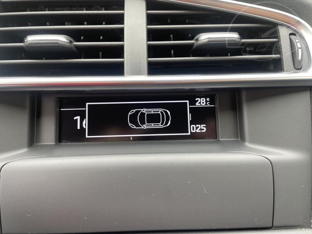 2016 Citroen C4 - 12