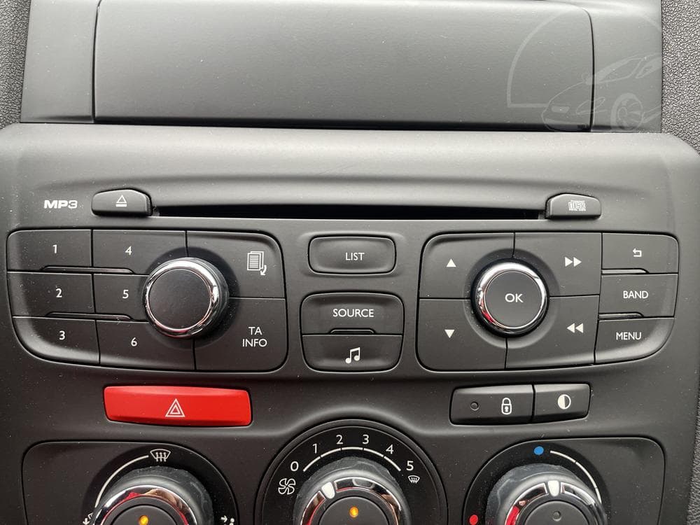 2016 Citroen C4 - 14