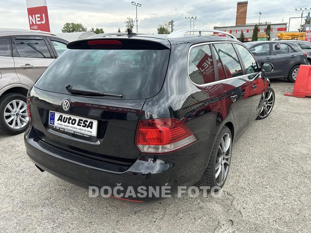 2010 Volkswagen GOLF - 2