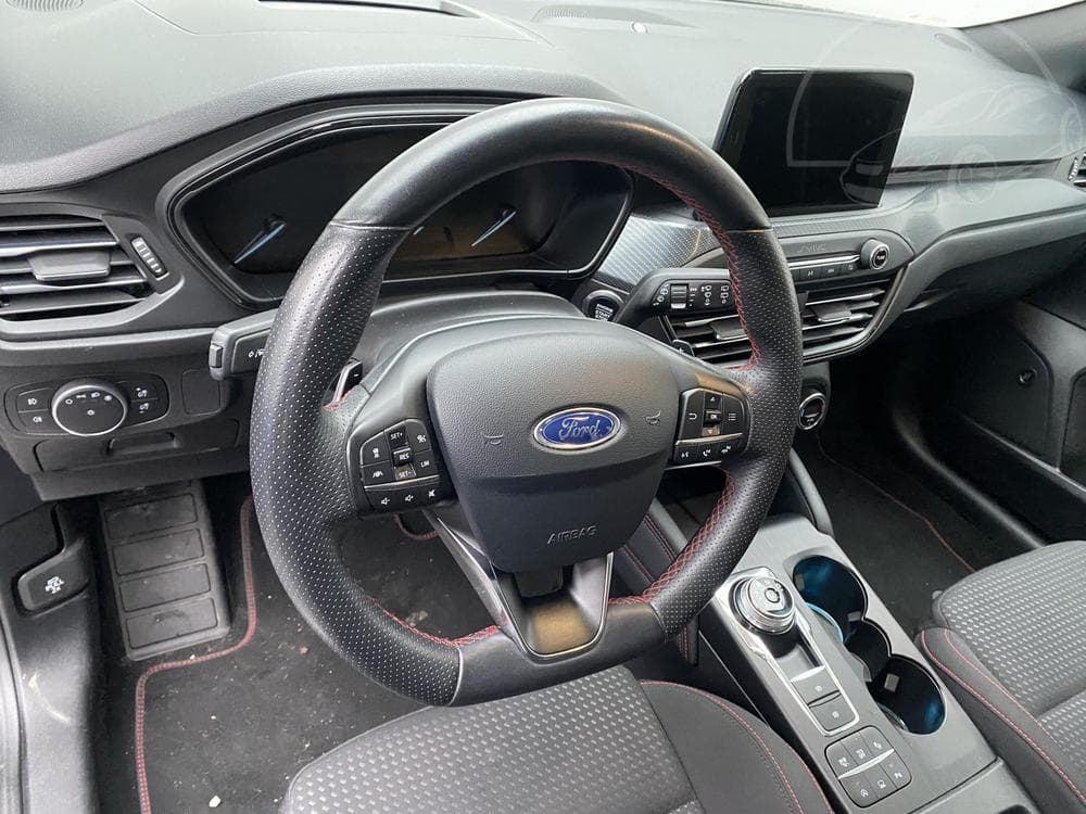 2018 Ford FOCUS - 34