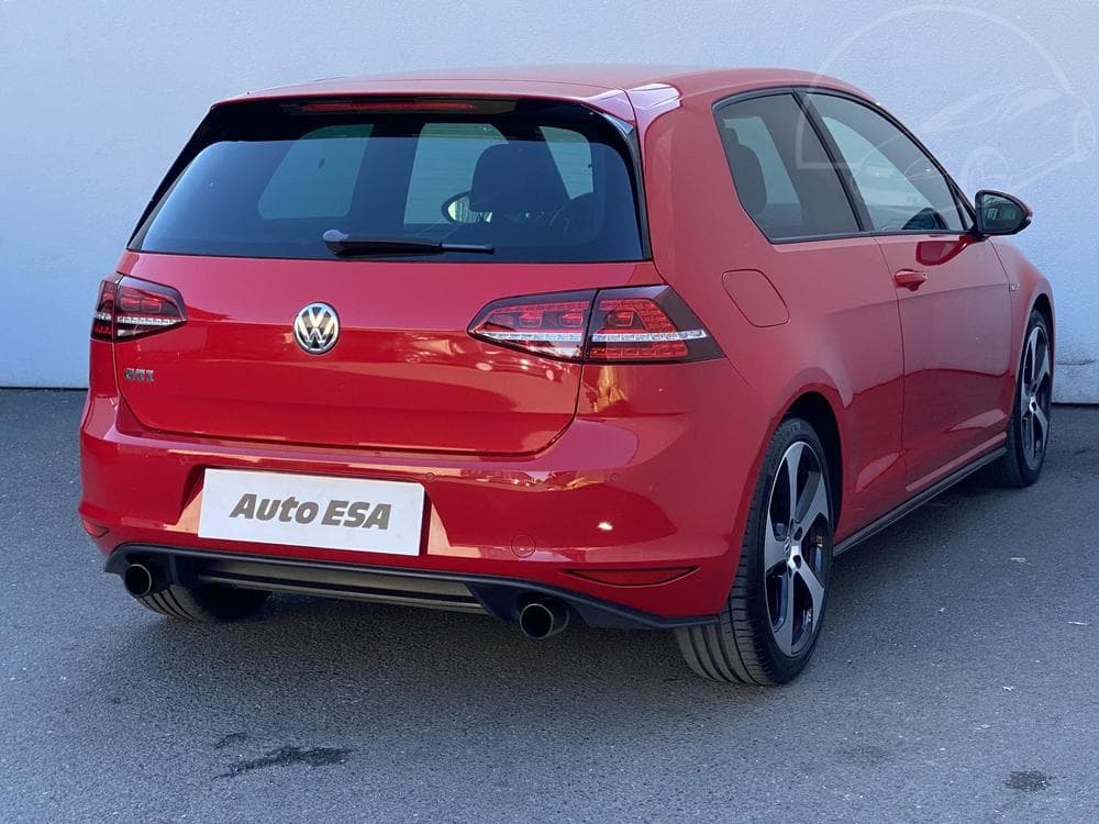 2013 Volkswagen GOLF - 10