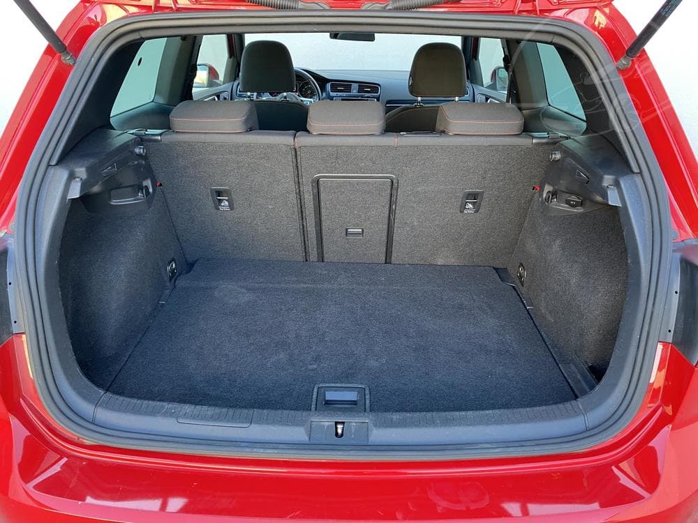 2013 Volkswagen GOLF - 19
