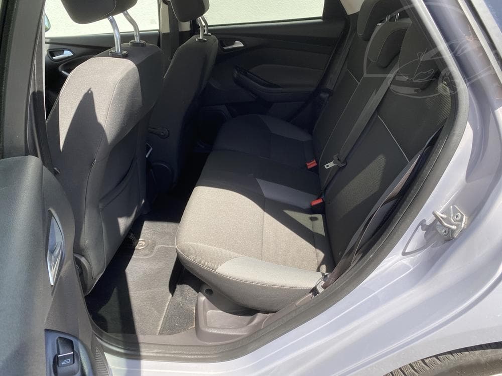 2011 Ford FOCUS - 10