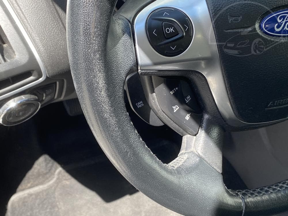 2011 Ford FOCUS - 13