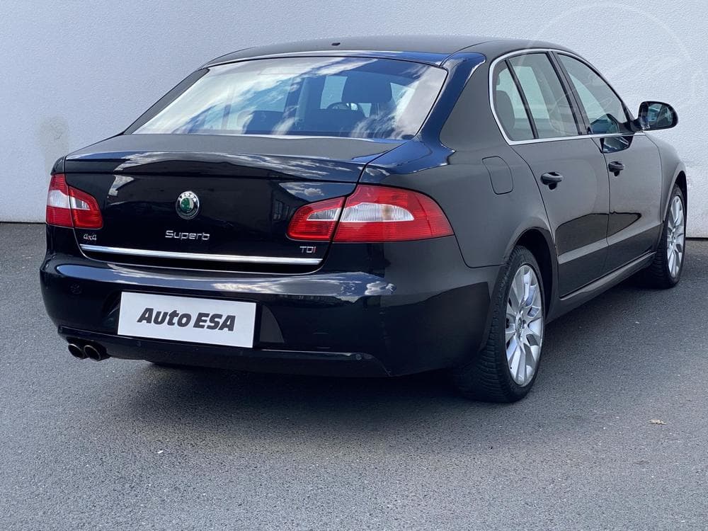 2011 Škoda SUPERB - 7