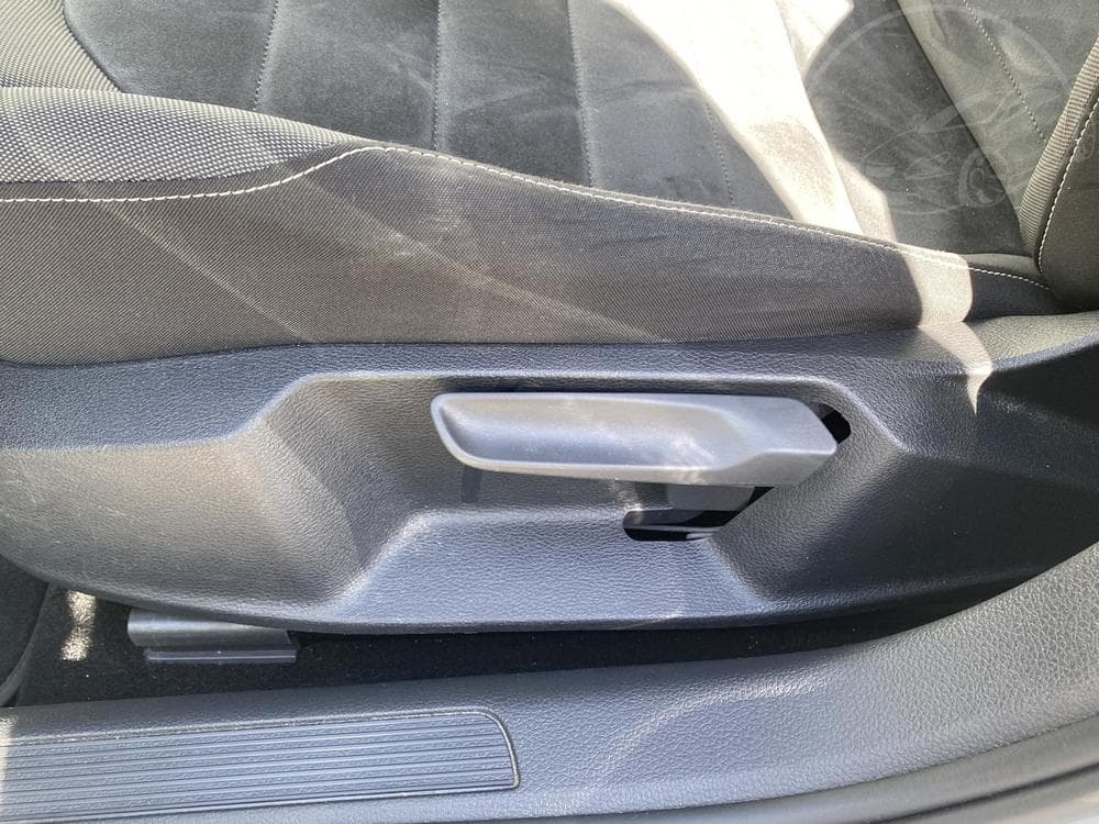 2014 Volkswagen GOLF - 40