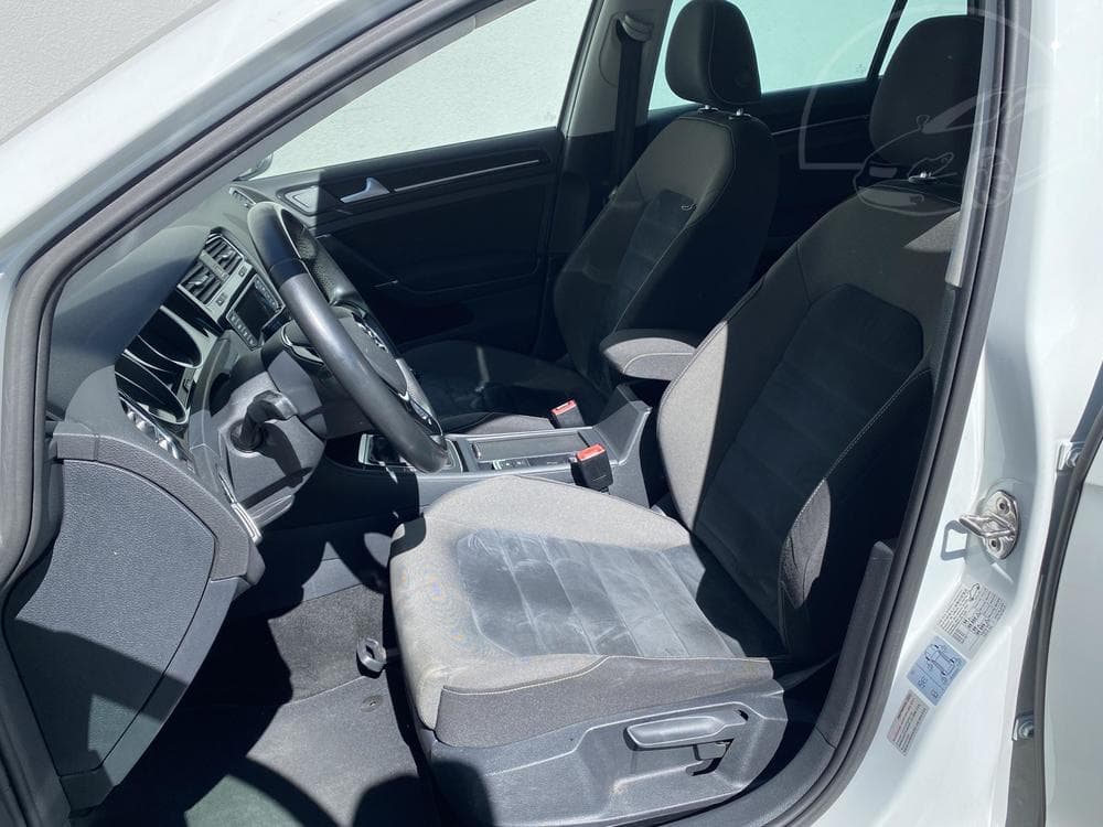 2014 Volkswagen GOLF - 25