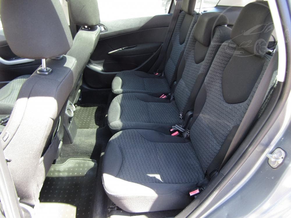 2011 Peugeot 308 - 28