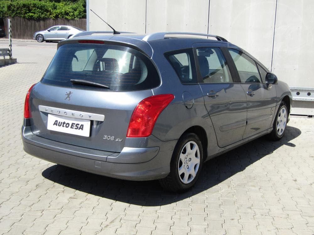2011 Peugeot 308 - 10