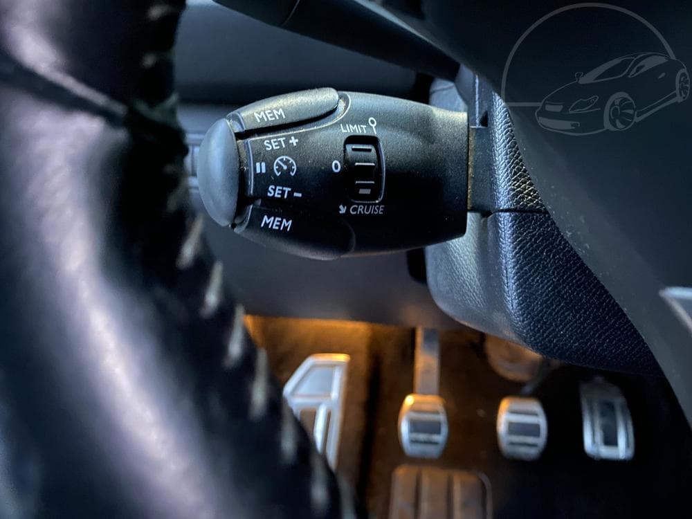 2019 Peugeot 308 - 13