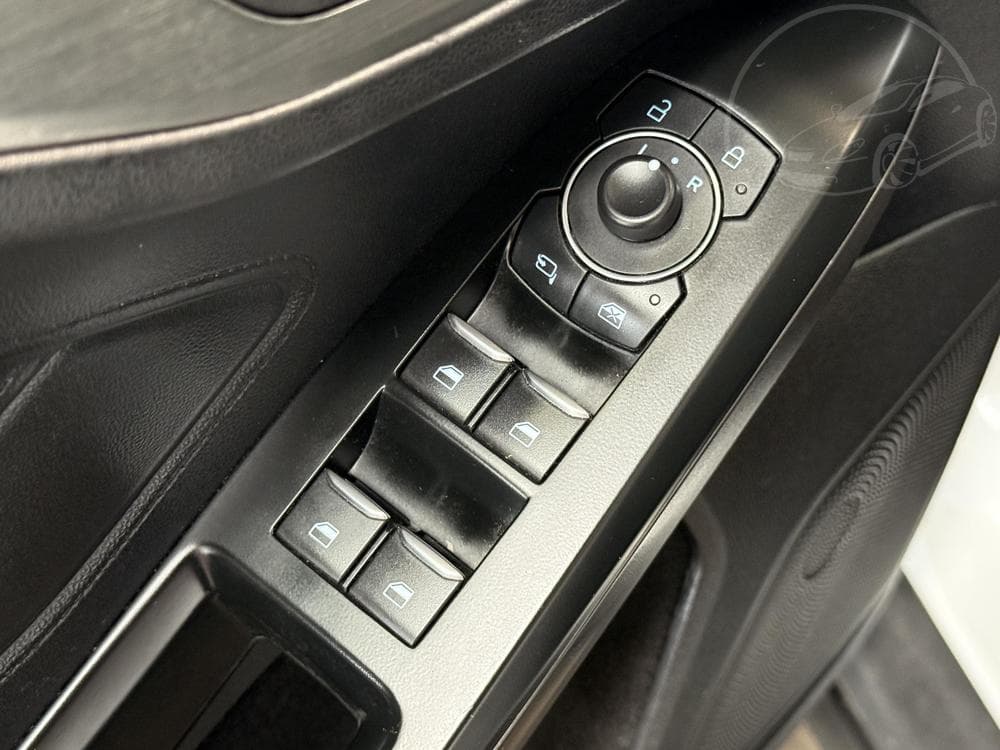 2022 Ford FOCUS - 25