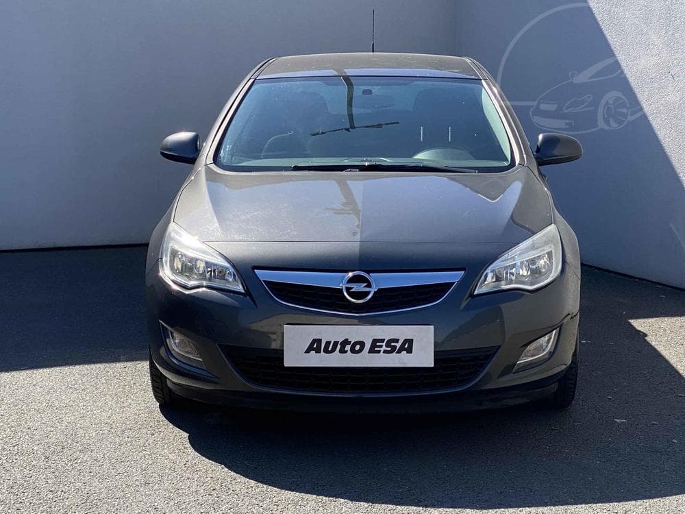 2013 Opel ASTRA - 2