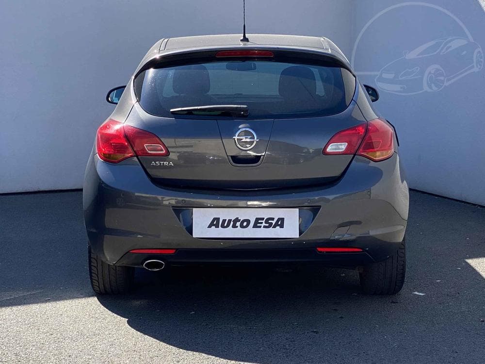 2013 Opel ASTRA - 5