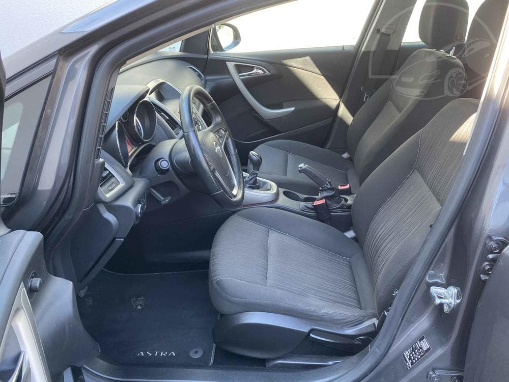 2013 Opel ASTRA - 9