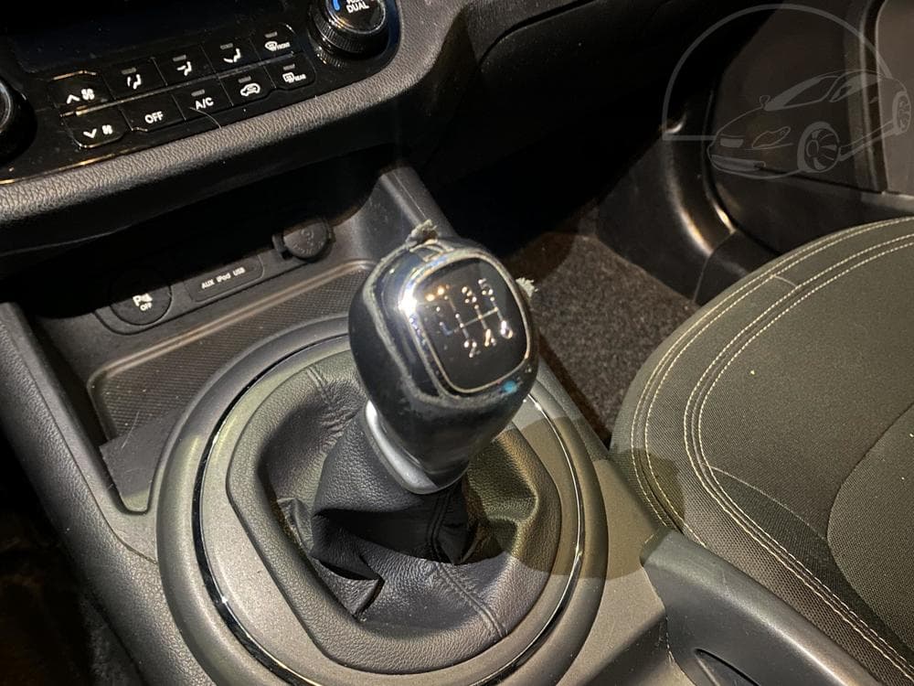 2012 Kia SPORTAGE - 16
