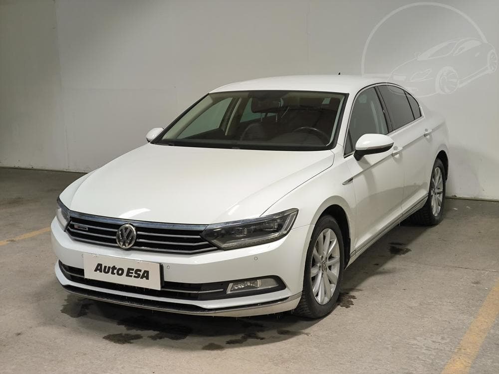 2015 Volkswagen PASSAT - 7