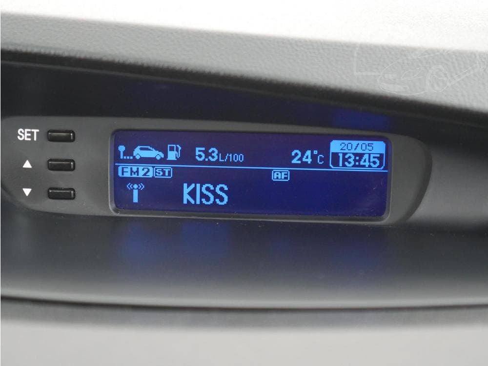 2013 Hyundai i20 - 14