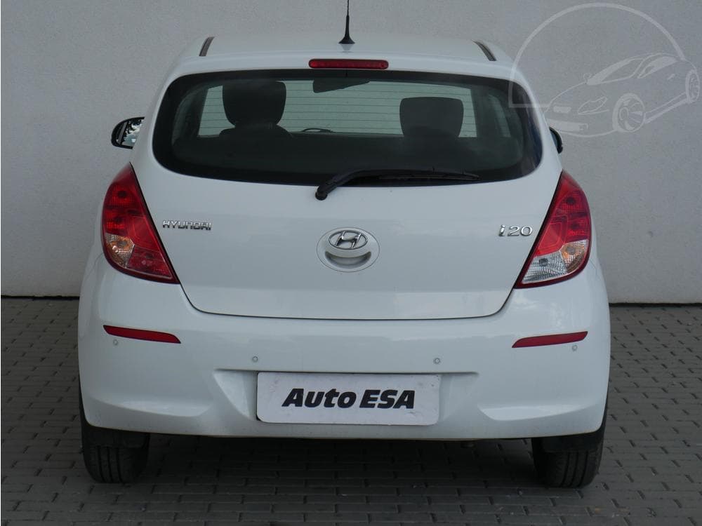 2013 Hyundai i20 - 5