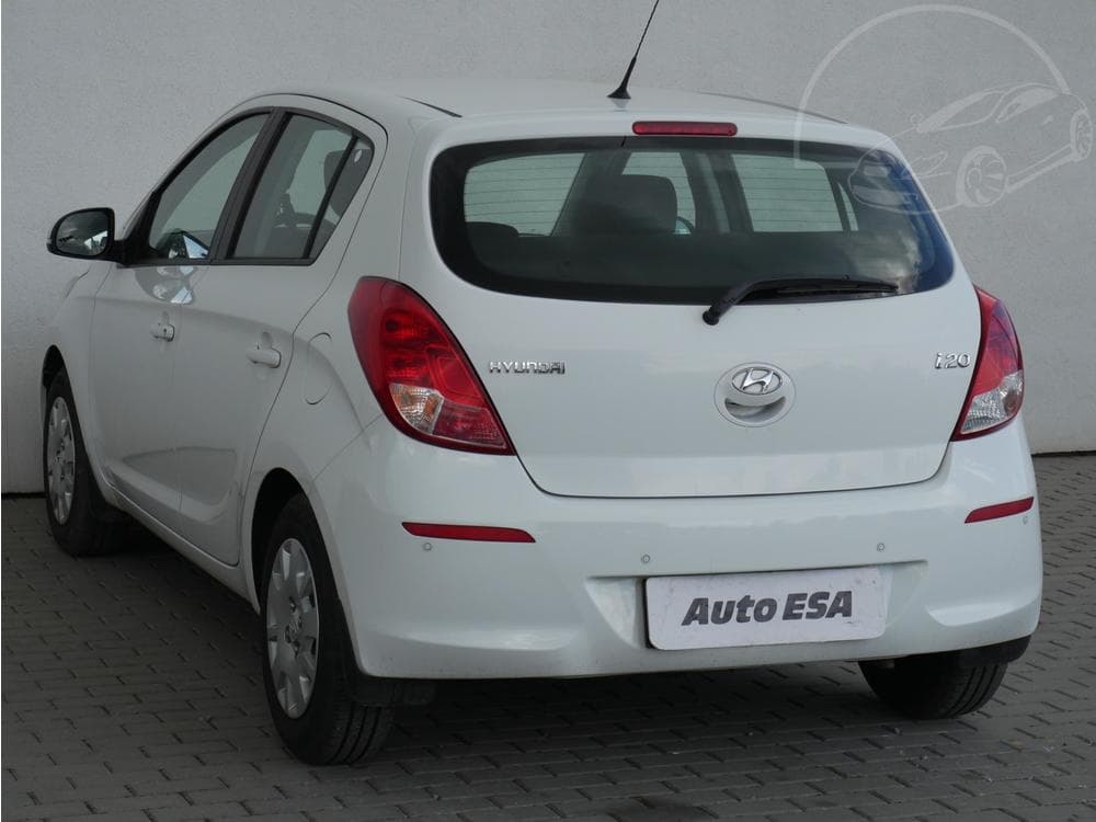 2013 Hyundai i20 - 6