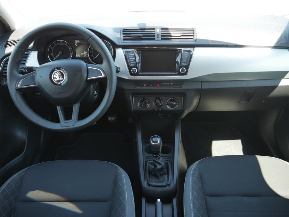 2019 Škoda FABIA - 8