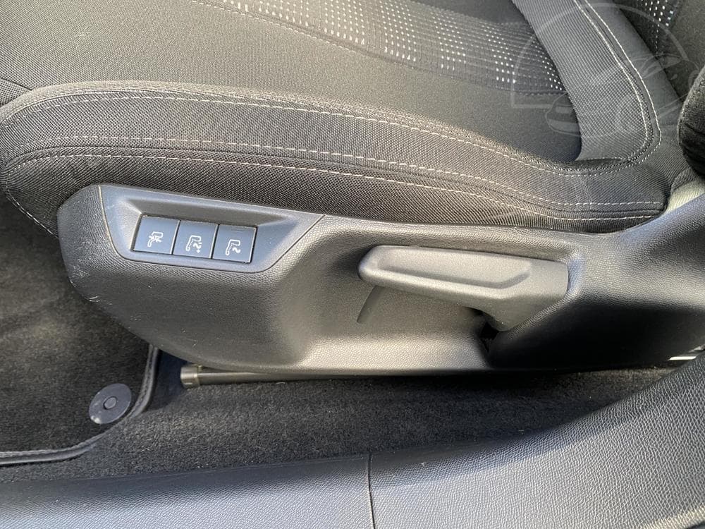 2015 Peugeot 308 - 14