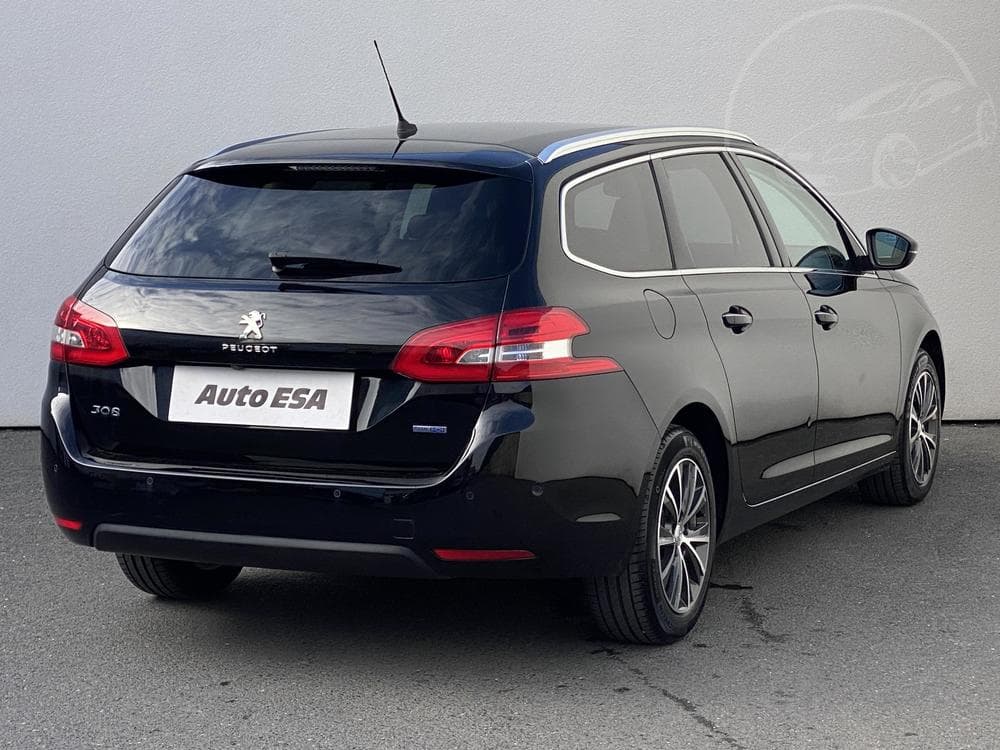 2015 Peugeot 308 - 4