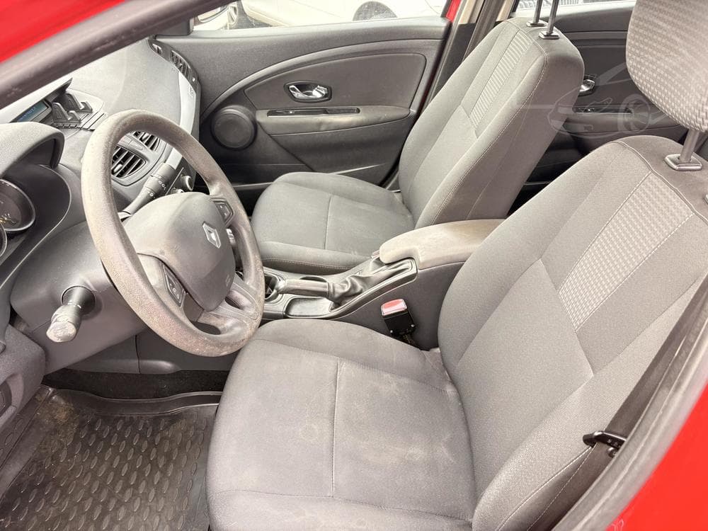 2012 Renault FLUENCE - 10