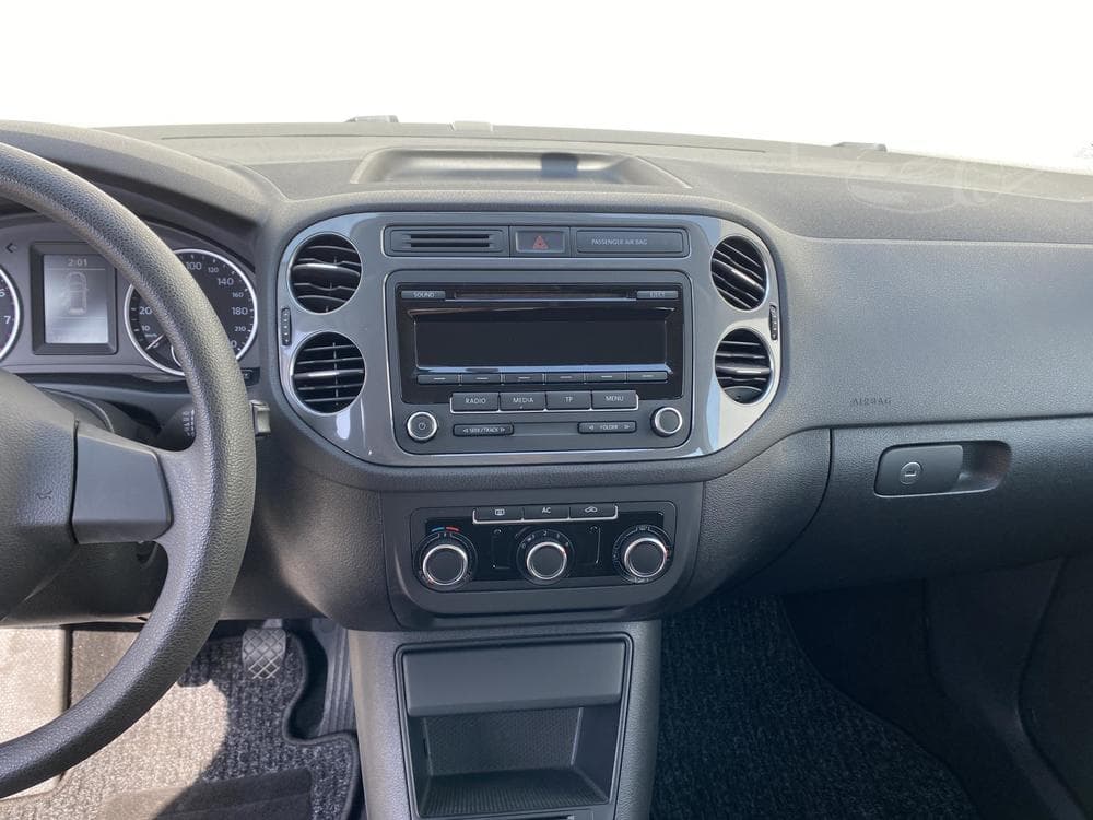 2012 Volkswagen TIGUAN - 10