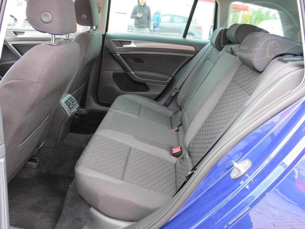 2018 Volkswagen Golf - 10