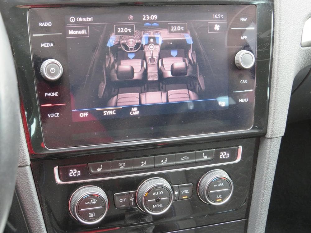 2018 Volkswagen Golf - 17